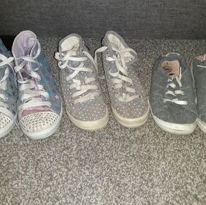 Lot of girls 3 pairs of shoes Twinkle Toes, Roxy